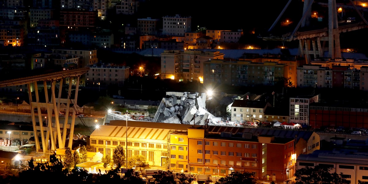 Autobahnbruecke_in_G_58375832urn_binary_dpa_com_20090101_180815-99-554617-FILED