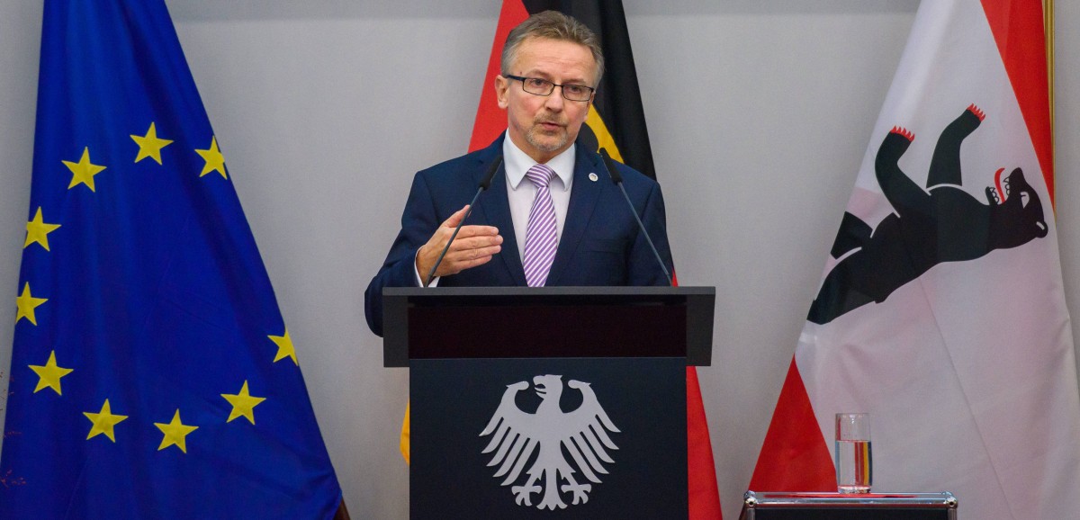 Warnung vor der deutschen Atombombe