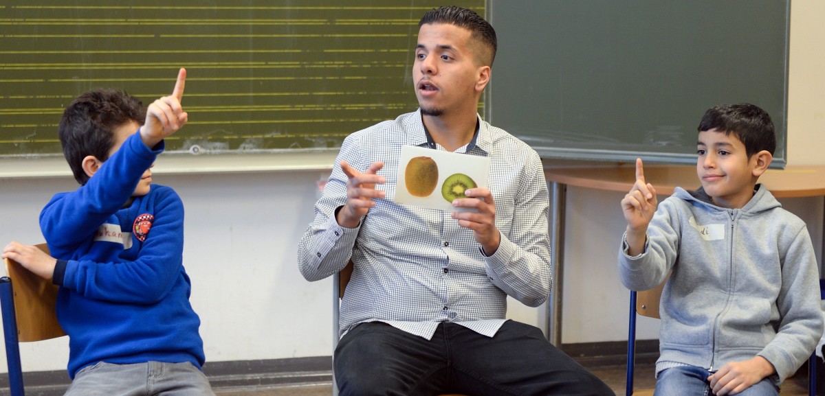 Deutschland diskutiert Einführung von Pflichtdiensten