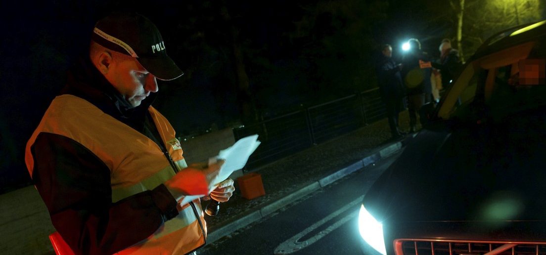 Düdelingen: Scooterfahrer will vor Kontrolle flüchten und prallt gegen Polizeiwagen