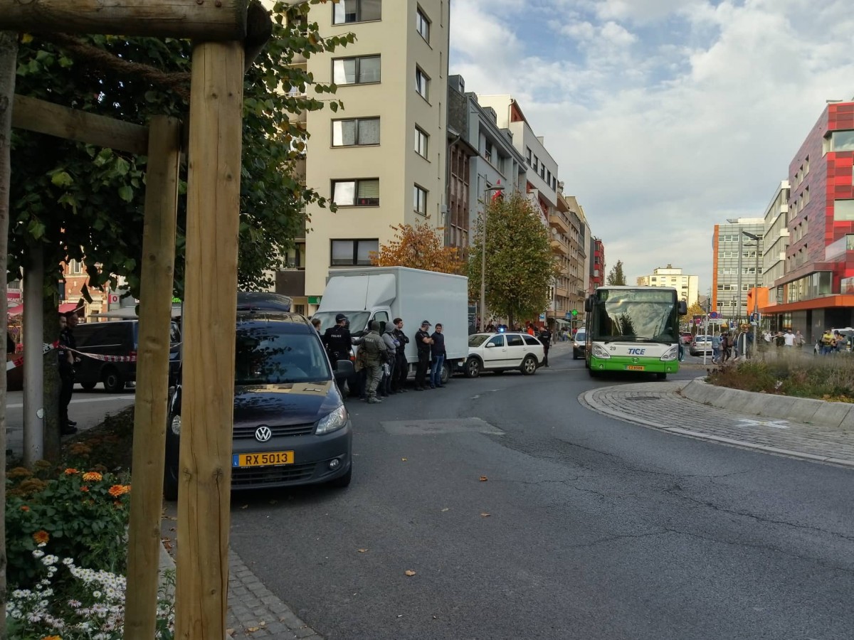 44279926_1879744218742162_7648580925831249920_n