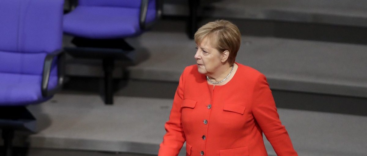 Merkel muss sich warm anziehen