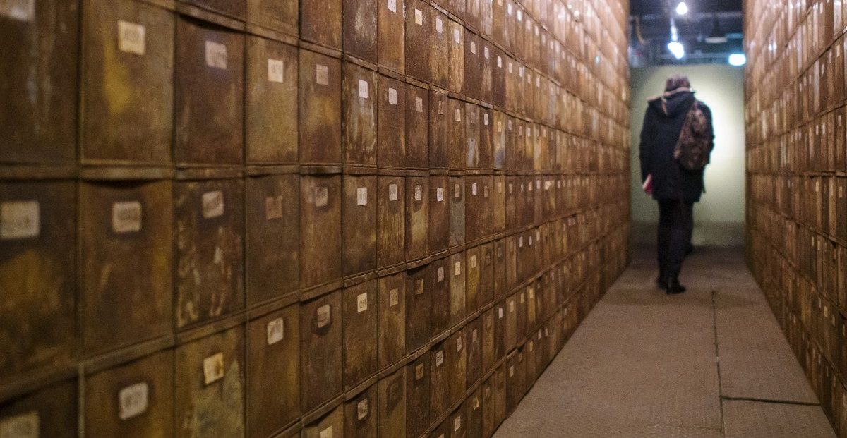 Spurensuche in der Völklinger Hütte: Christian Boltanskis Beitrag zur Aufarbeitung des Themas Zwangsarbeit