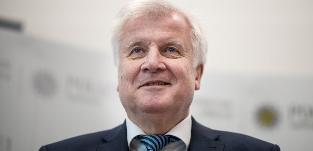 Seehofer geht als CSU-Chef – Forderungen nach Minister-Rücktritt