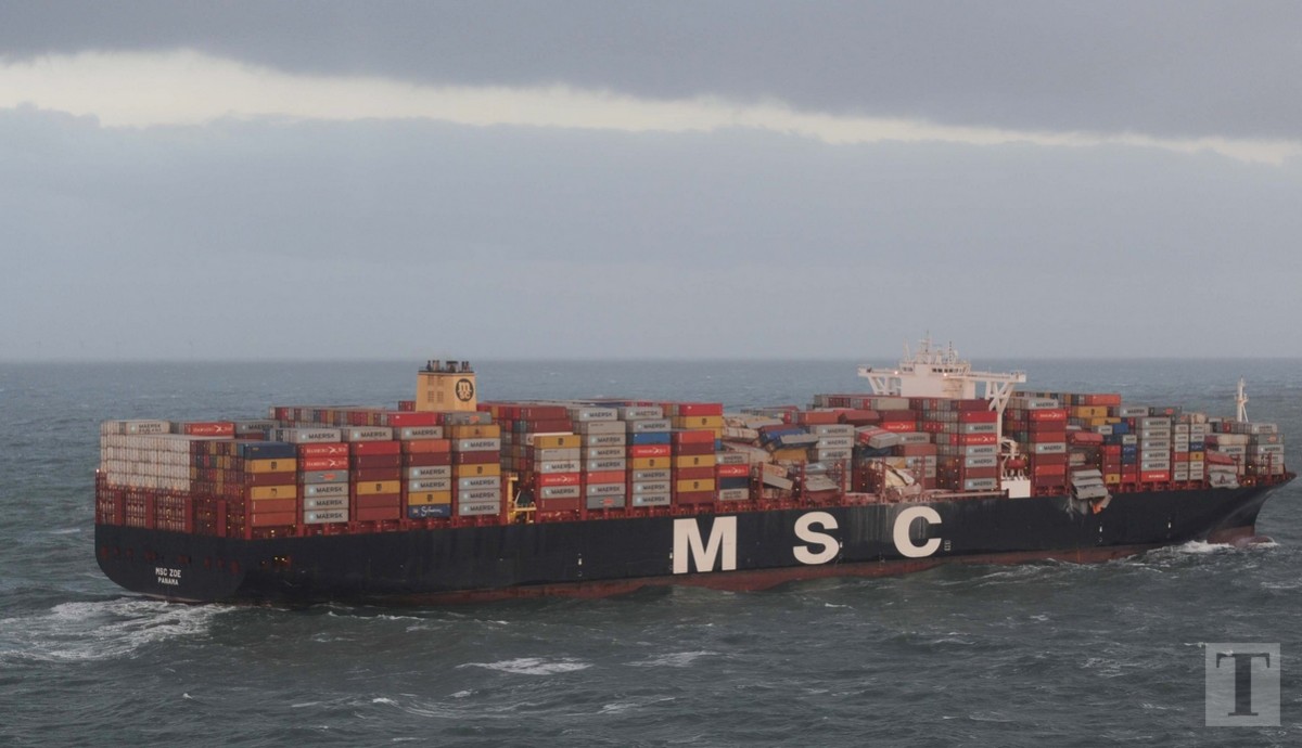 Frachter_verliert_27_59865449urn_binary_dpa_com_20090101_190102-99-412605-FILED