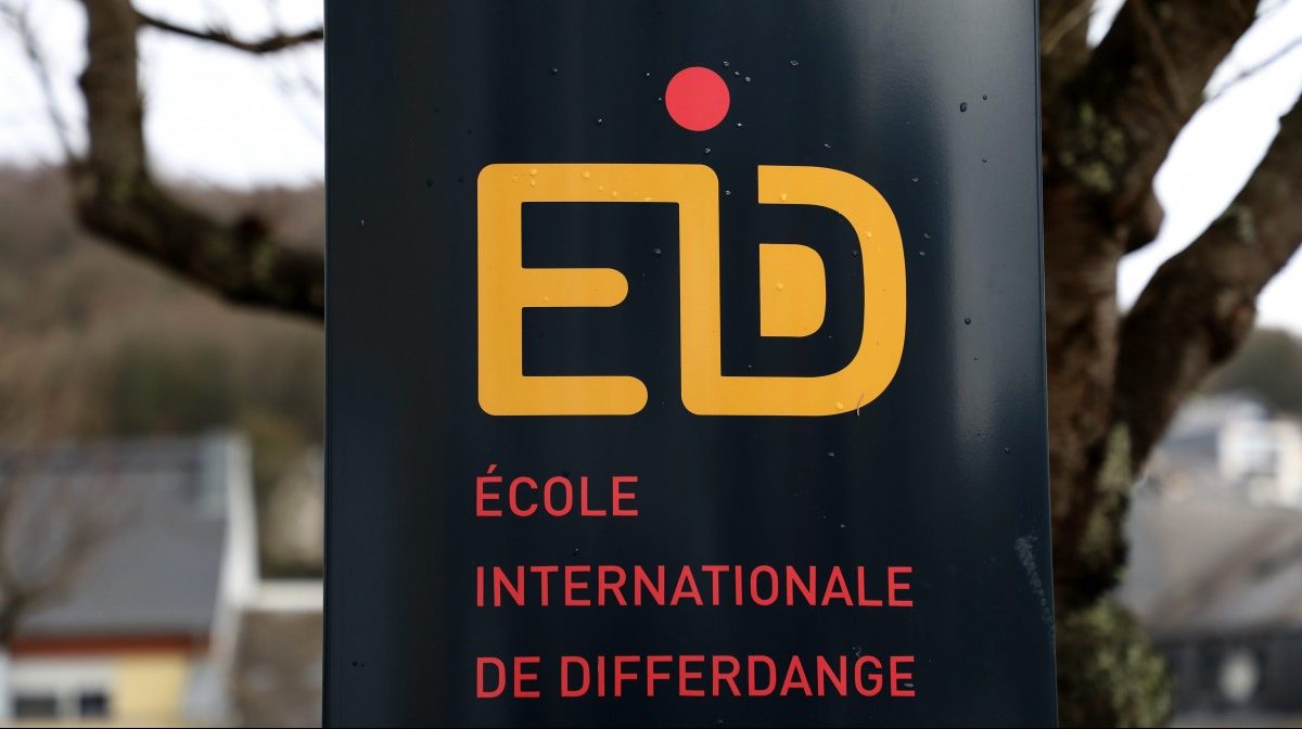 „Ecole internationale“: Meisch sieht keinen dringenden Handlungsbedarf bei Parkplatzproblem