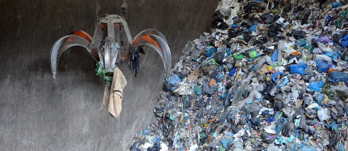 Romain Poulles: Atmosphäre wird als „größter Mülleimer der Welt“ missbraucht