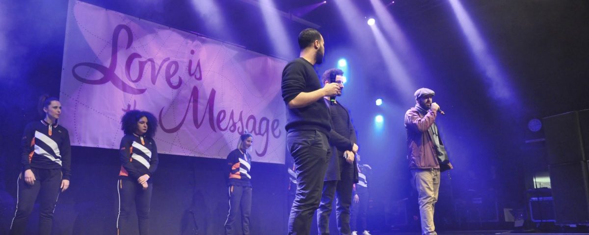 Zolver: 273 Tänzer, Sänger und Rapper performen gemeinsam für den guten Zweck