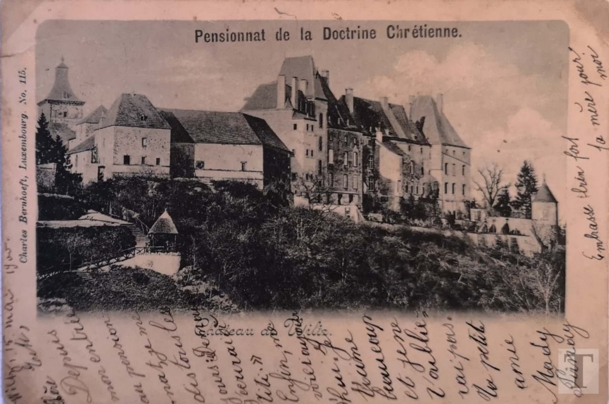 Die Burg von Oberwiltz in Postkarten – Fotos: Editpres