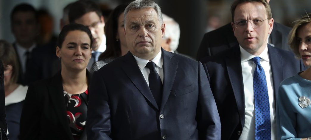 Europäische Volkspartei setzt Mitgliedschaft von Orban-Partei aus