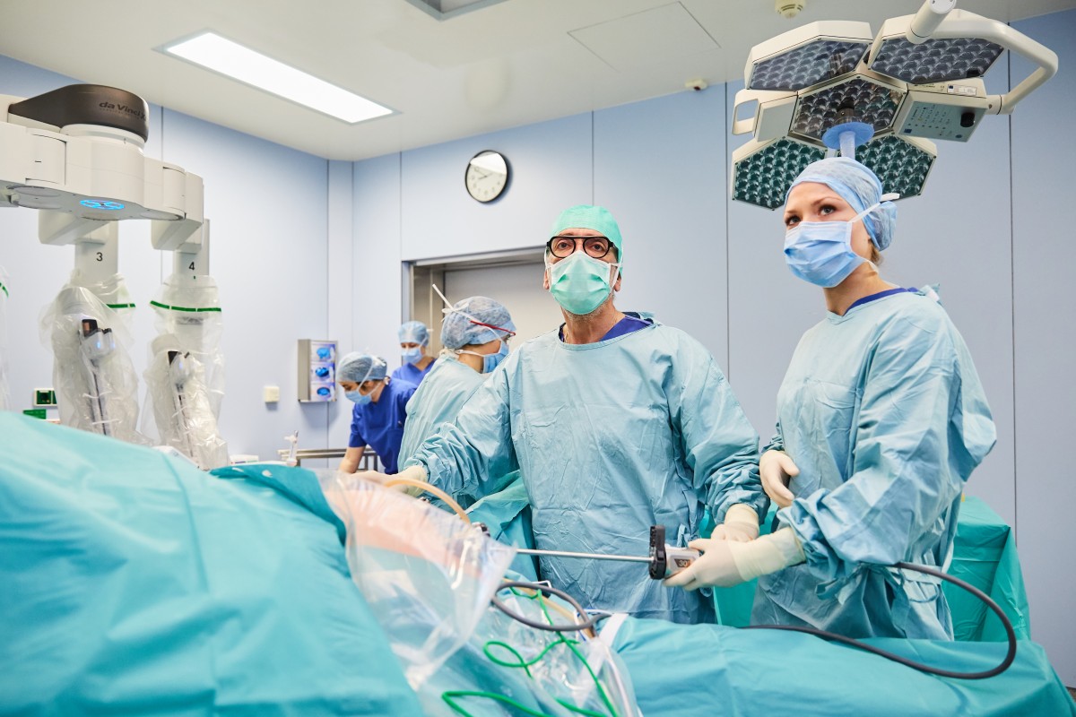 OP-Robot-Da-Vinci-Dr-Azagra-06