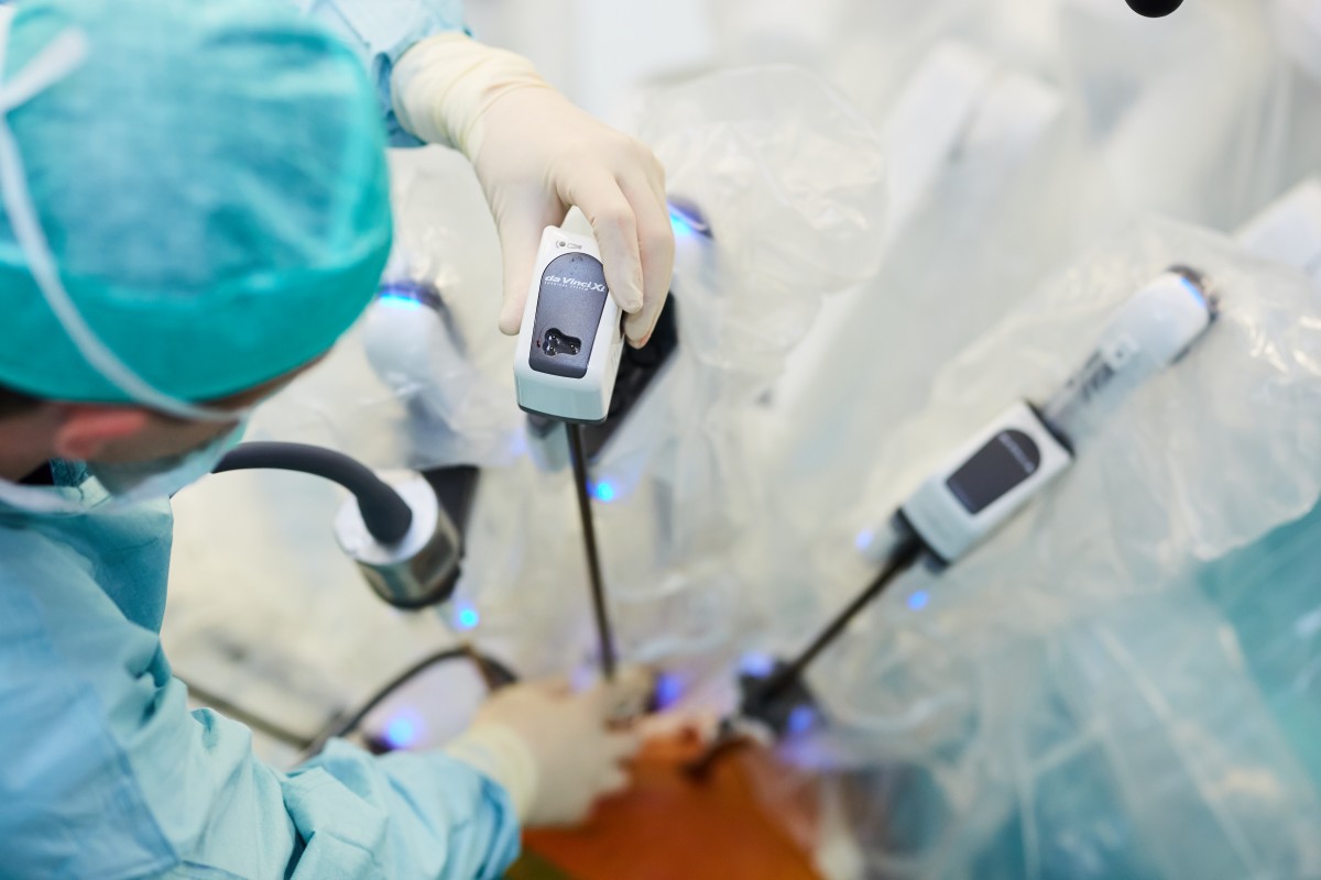 OP-Robot-Da-Vinci-Dr-Mathieu-42