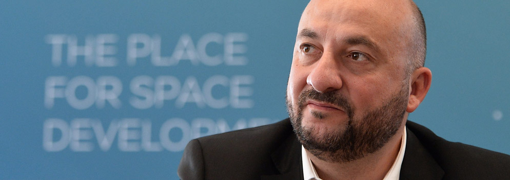 Der Griff nach den Sternen: Für Etienne Schneider ist der Weltraum „déi nächst Minett“