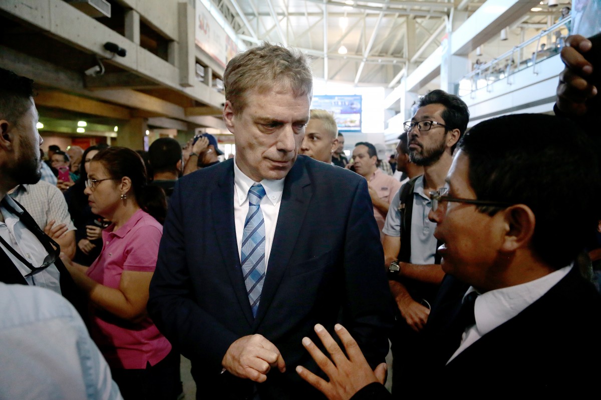 Venezuela weist deutschen Botschafter aus – nachdem der Guaidó am Flughafen begrüßt hat