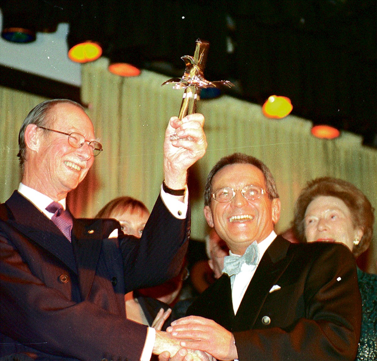 490_008_432525_ jean wird von der ALPS als botschafter des sports geehrt