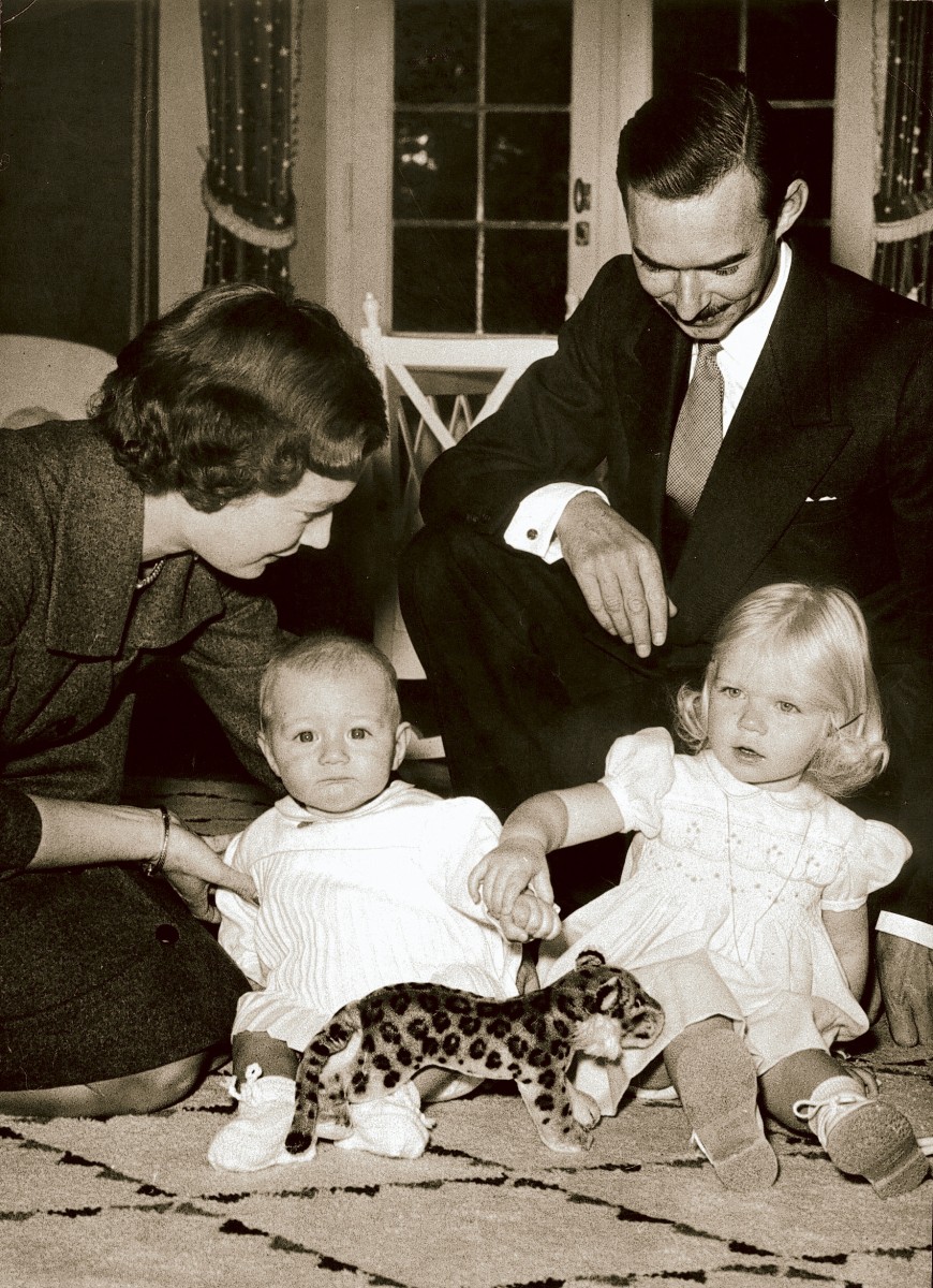 490_008_432538_das großherzogliche paar mit den beiden ältesten kindern, henri und marie astrid auf fischbach