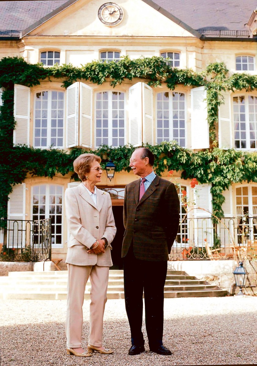 490_008_432548_Das großherzogliche Paar vor Schloss Fischbach