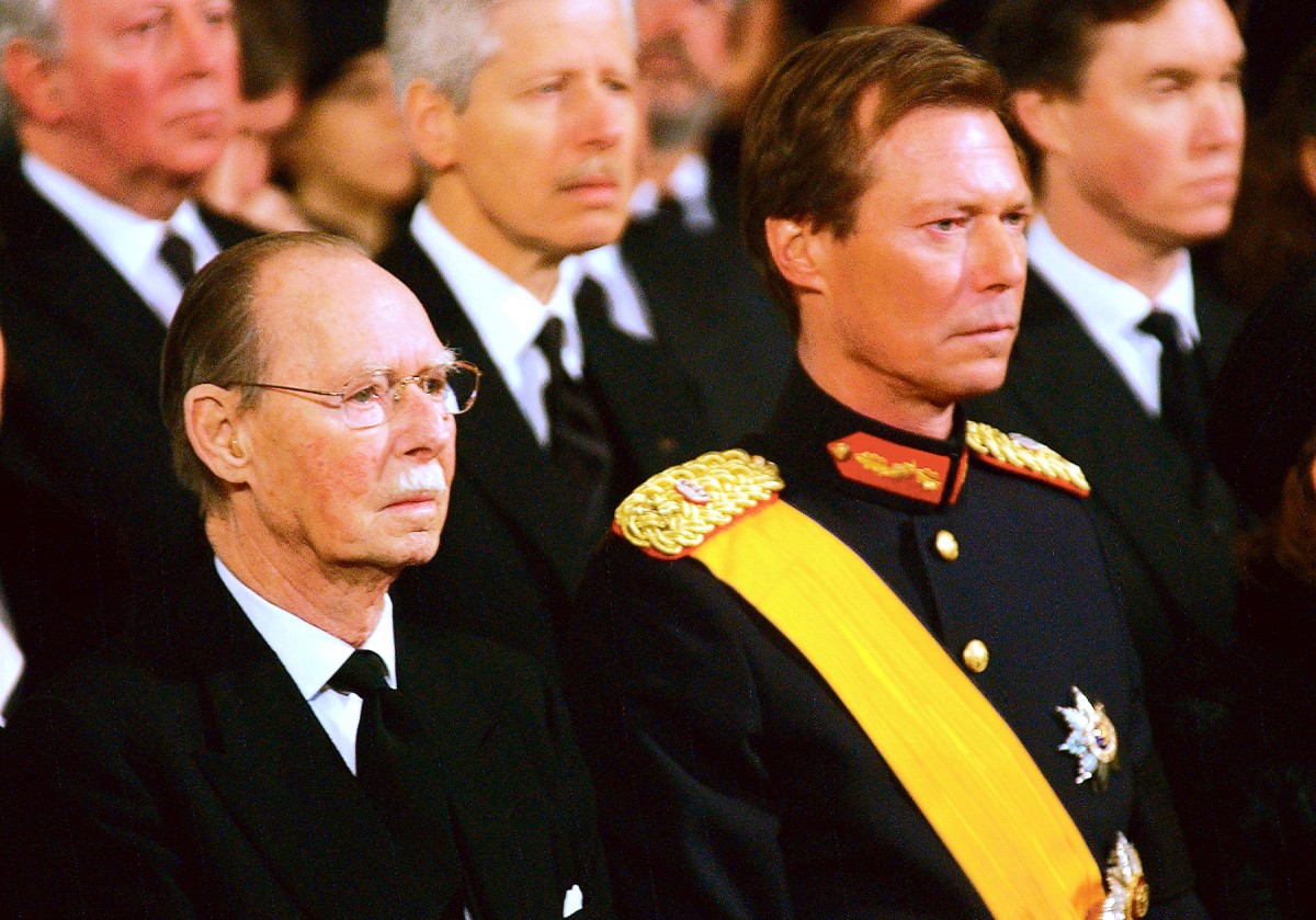 490_008_432563_15. 1 2005 Ein mitgenomm Groß hJean währ