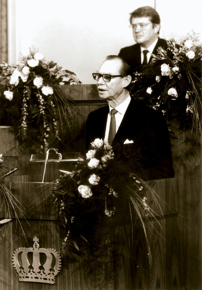 490_008_432660_Ansprache im Parlament