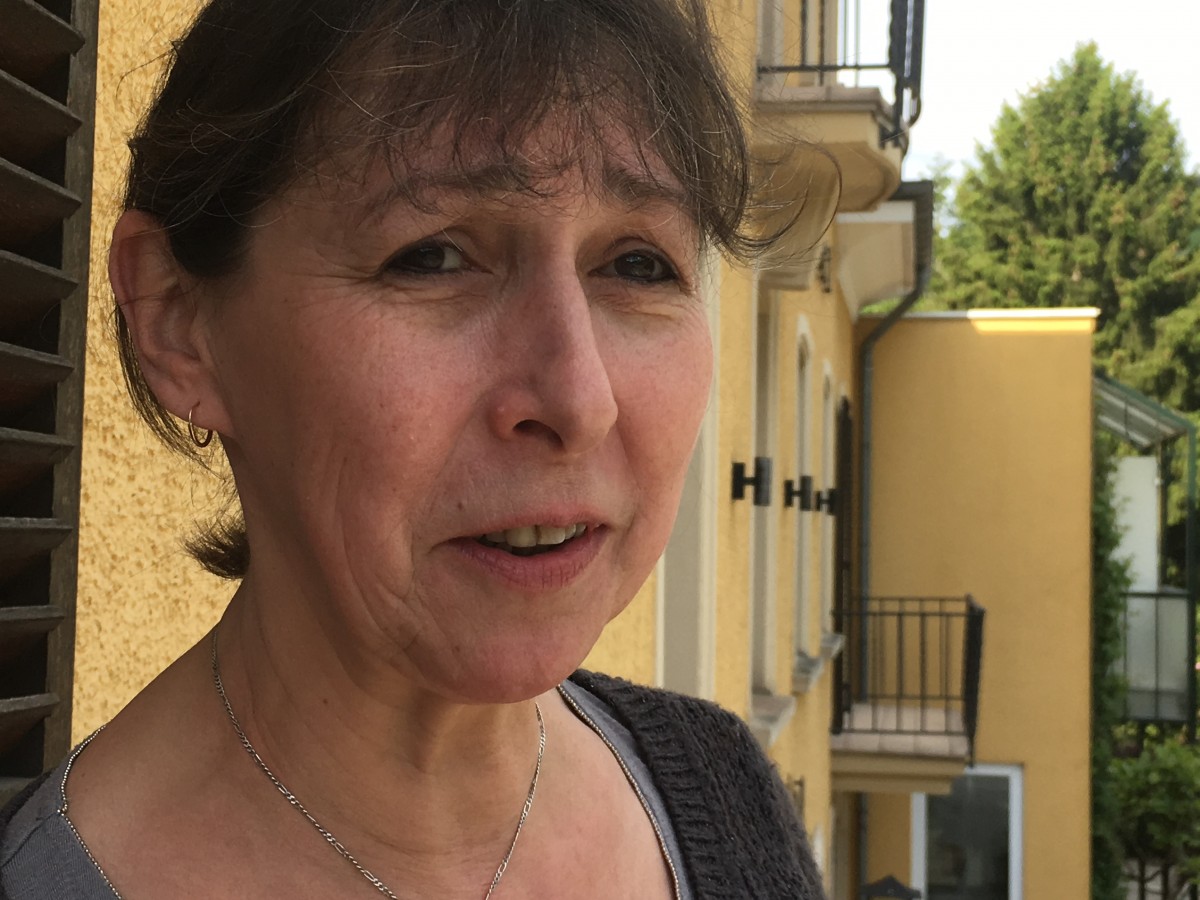 490_0008_15117152_Cigalon_Rita_Stoque