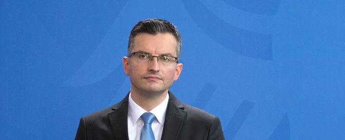 „Guter“ Populist streitet gegen Populismus: Premier Sarec warnt vor Fake News und dem Erstarken EU-skeptischer Kräfte