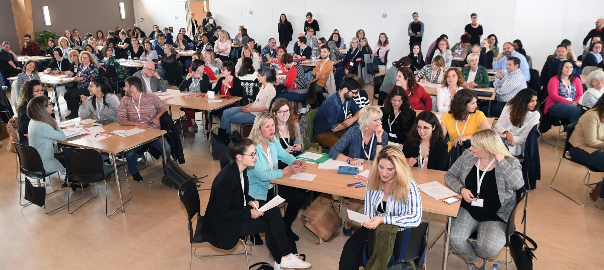 Institutionen und zivile Akteure tauschen sich zum Inklusions-Einkommen „Revis“ aus