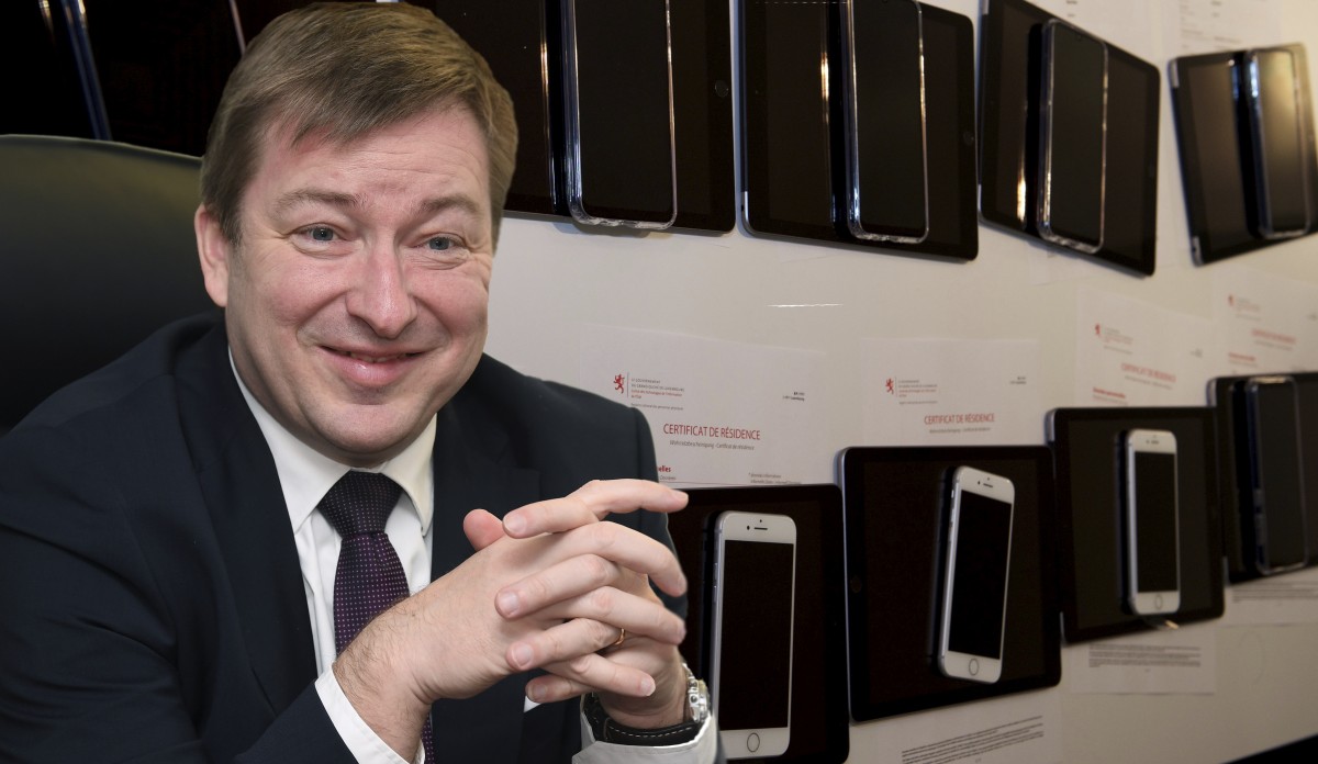 „Digitalisierung ist mehr als Word“: Ministerium stellt neue App zur Überprüfung von offiziellen Dokumenten vor