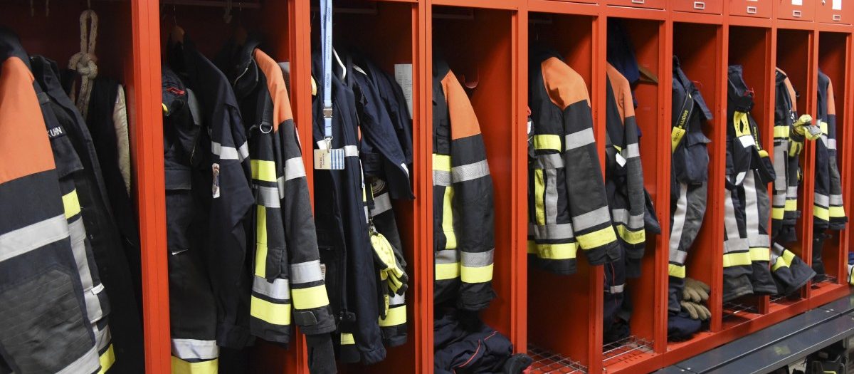 Ausbildung rot-weiß: So bereiten sich angehende Feuerwehrleute aufs Examen vor