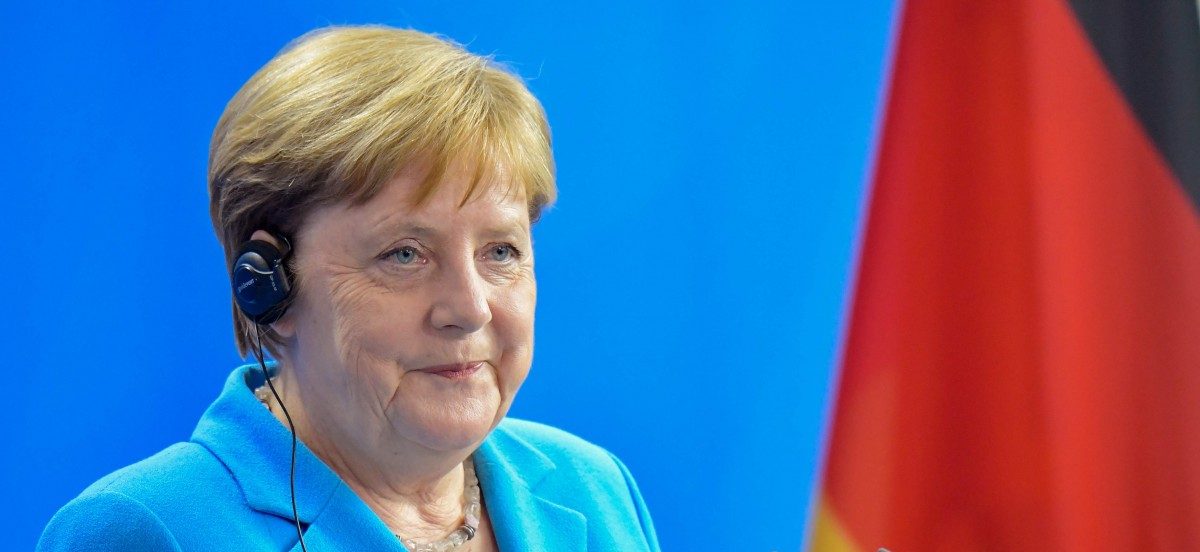 Zitter-Anfall vor dem Bundeskanzleramt: Angela Merkel „geht es sehr gut
