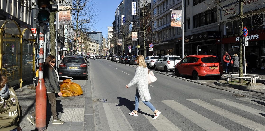 Wenig Spielraum: Kleinunternehmen in einer modernen Stadt