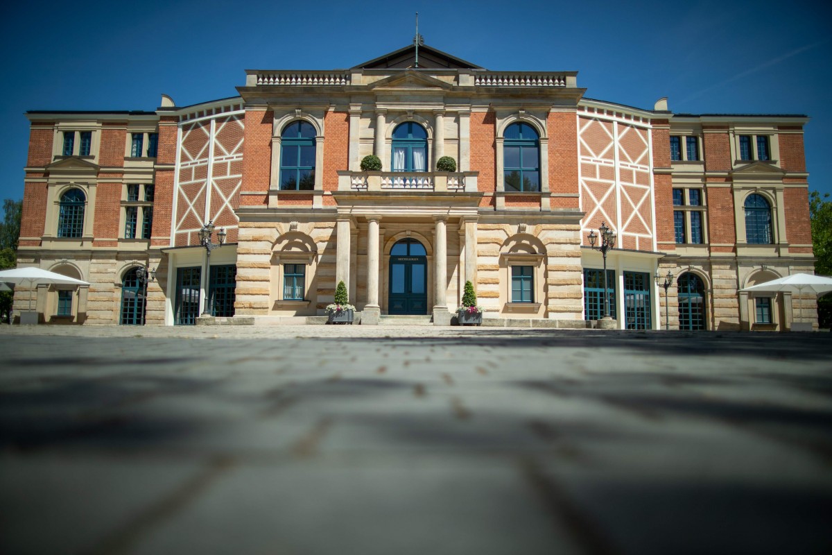 Alain spannt den Bogen: Von Außenseitern und Antihelden