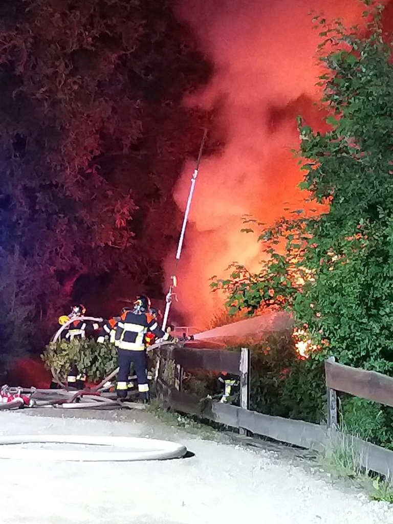 UNADJUSTEDNONRAW_thumb_332