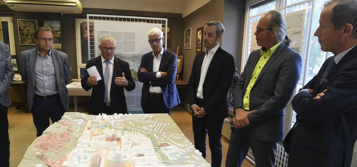 Ein Stahlwerk wird zum Wohnviertel: Pläne für „Quartier Alzette“ im Schmelzarbeitermuseum ausgestellt