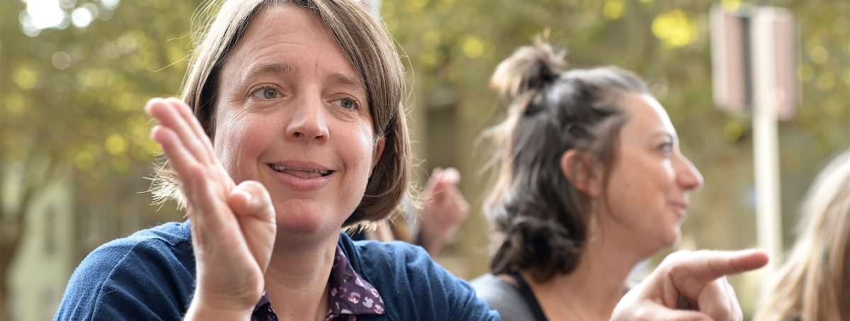 Feiern oder fordern? – Zum Welttag der Gebärdensprache