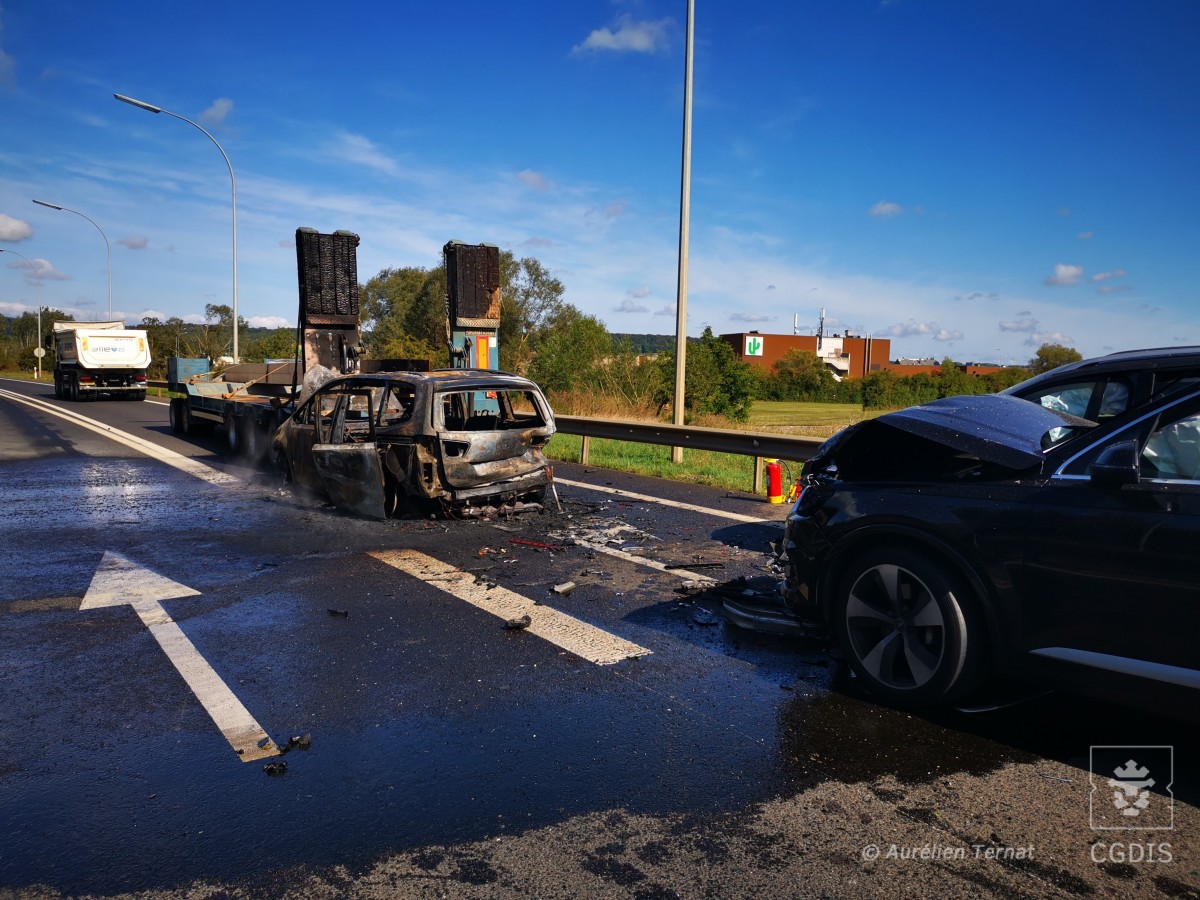 Neue Erkenntnisse: Auf A13 ausgebrannter Pkw ist selbst nicht aufgefahren