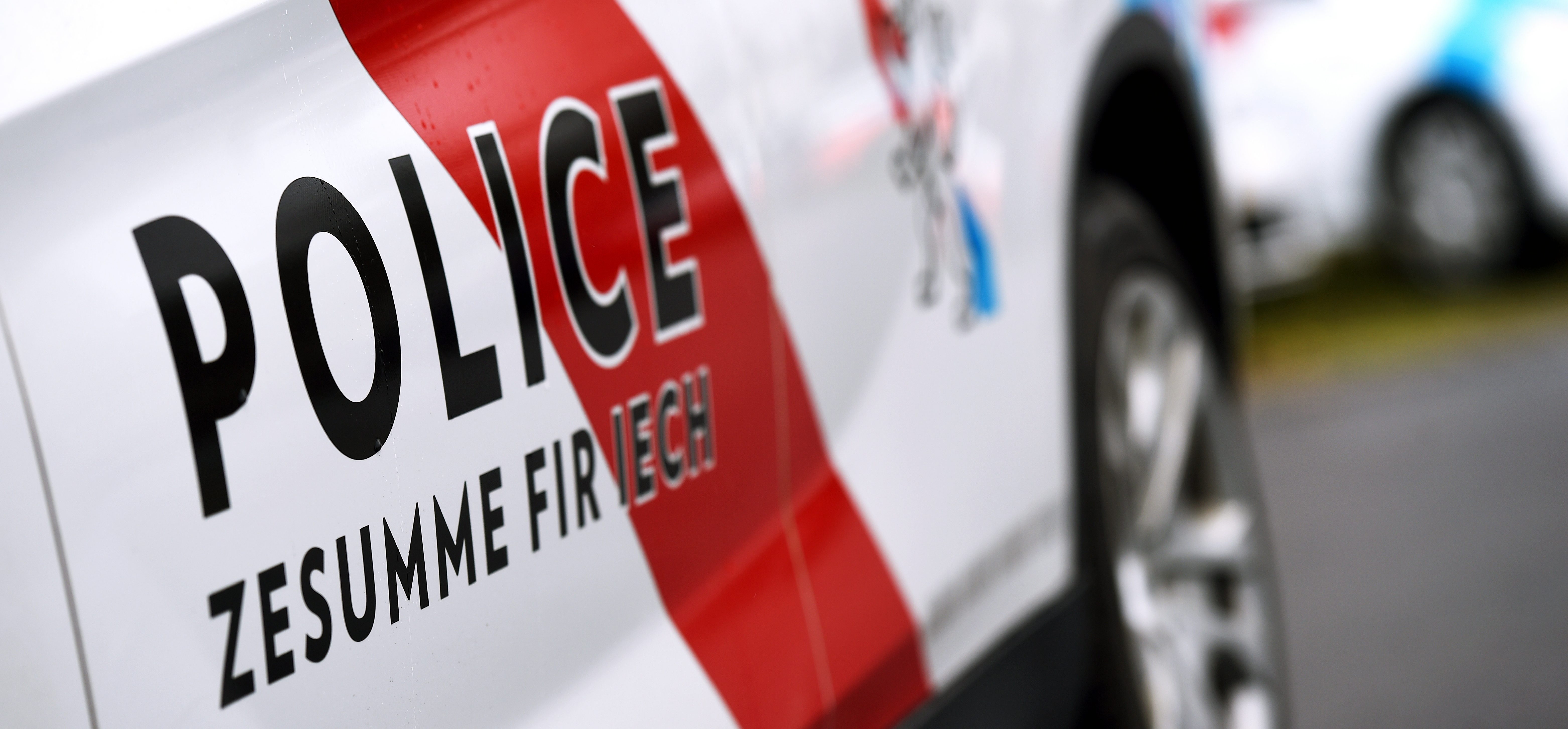 Während F91-Spiel: Mehrere Autoeinbrüche in nahegelegenem Parkhaus