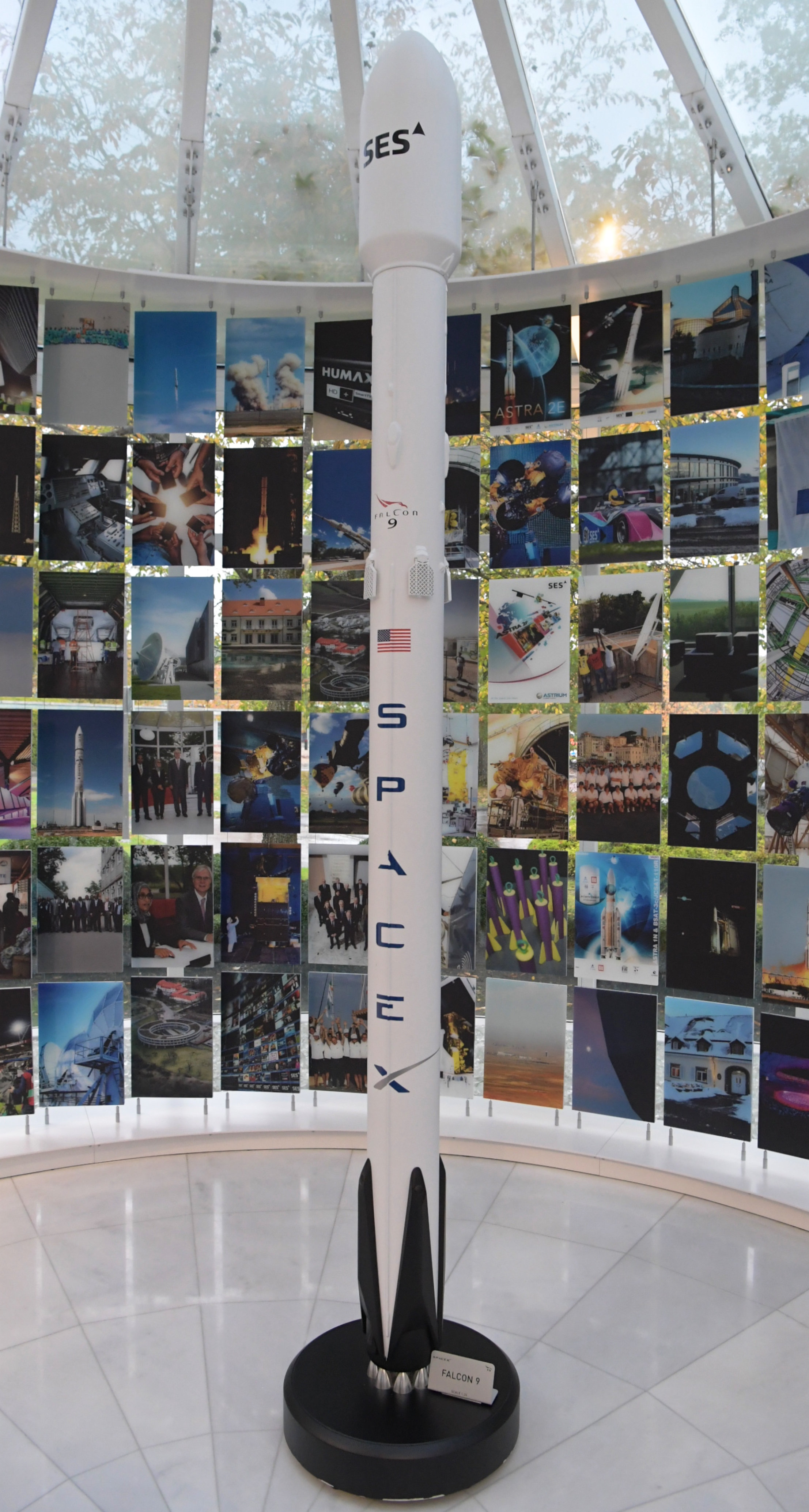 Visite du Roi et de la Rine des Belges