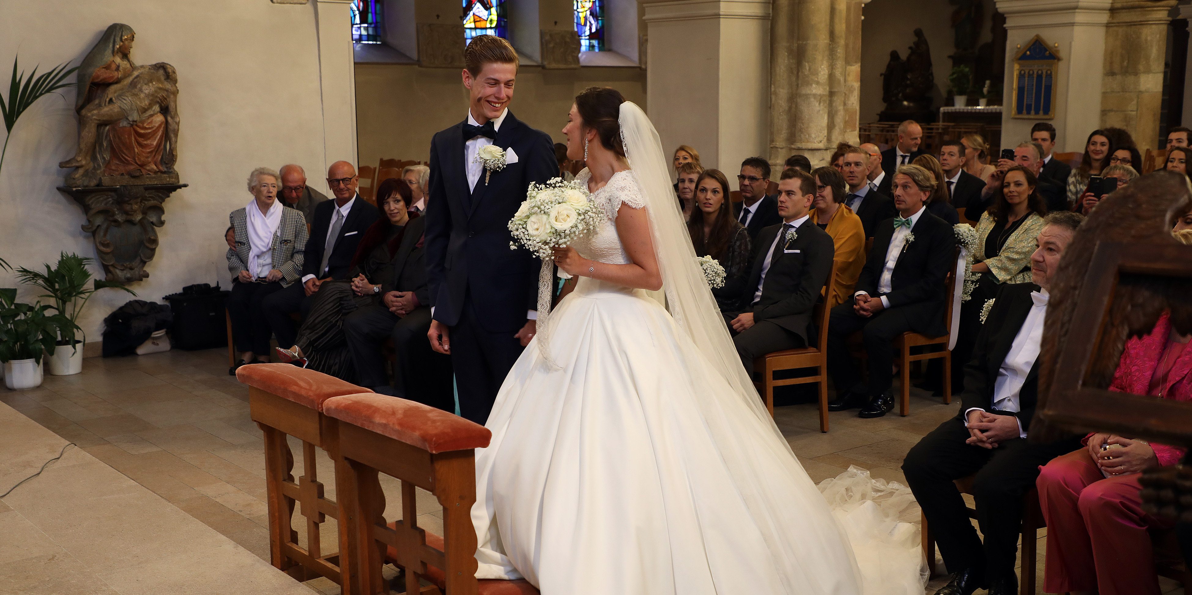 Radprofi Alex Kirsch heiratet seine Frau in der Michaelskirche