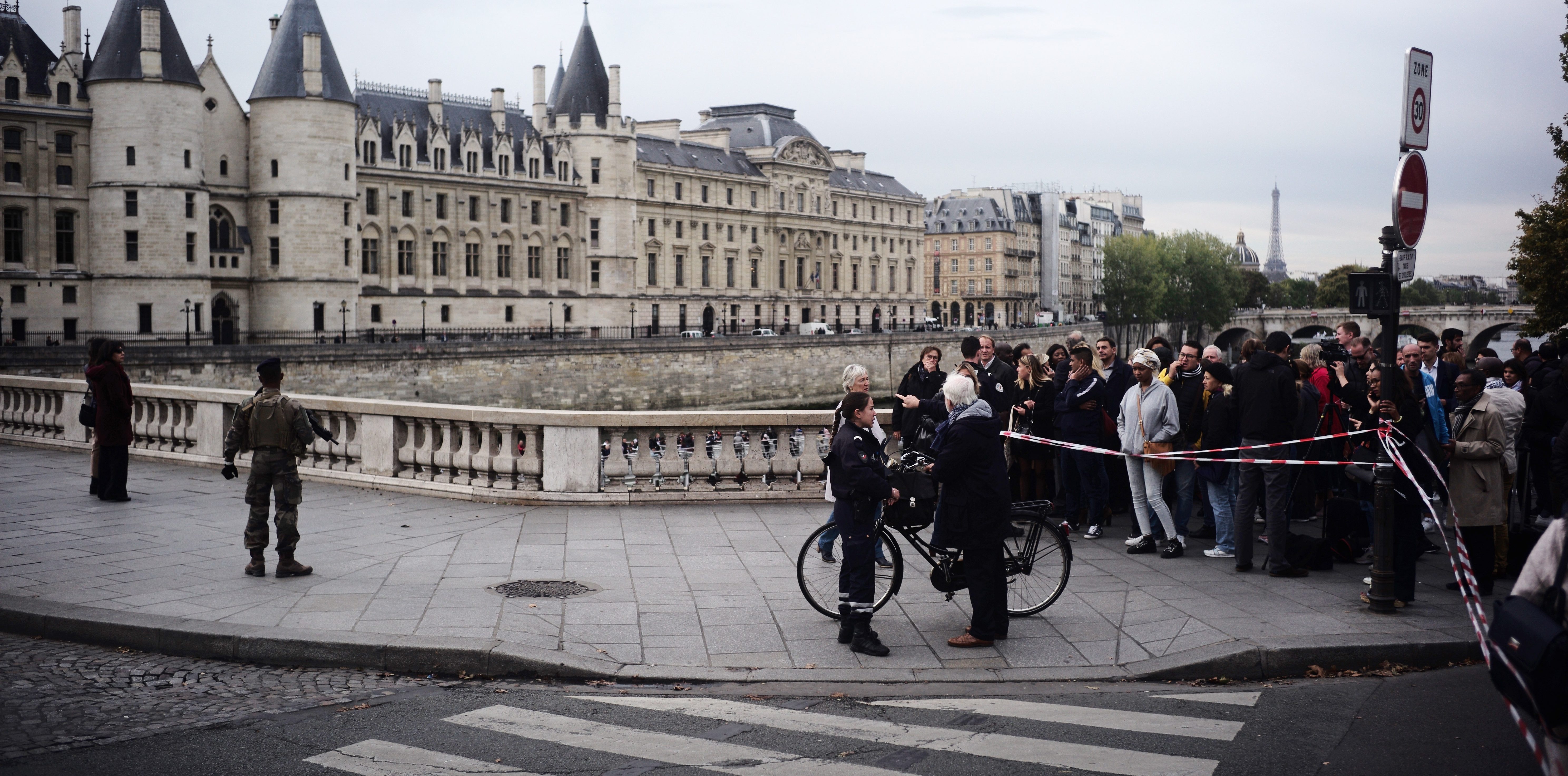 Fünf Tote bei Attacke in Pariser Polizeipräfektur