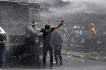 „Angriff auf Hotel“: In Chile müssen Luxemburger Karate-Sportler inmitten der Unruhen fliehen