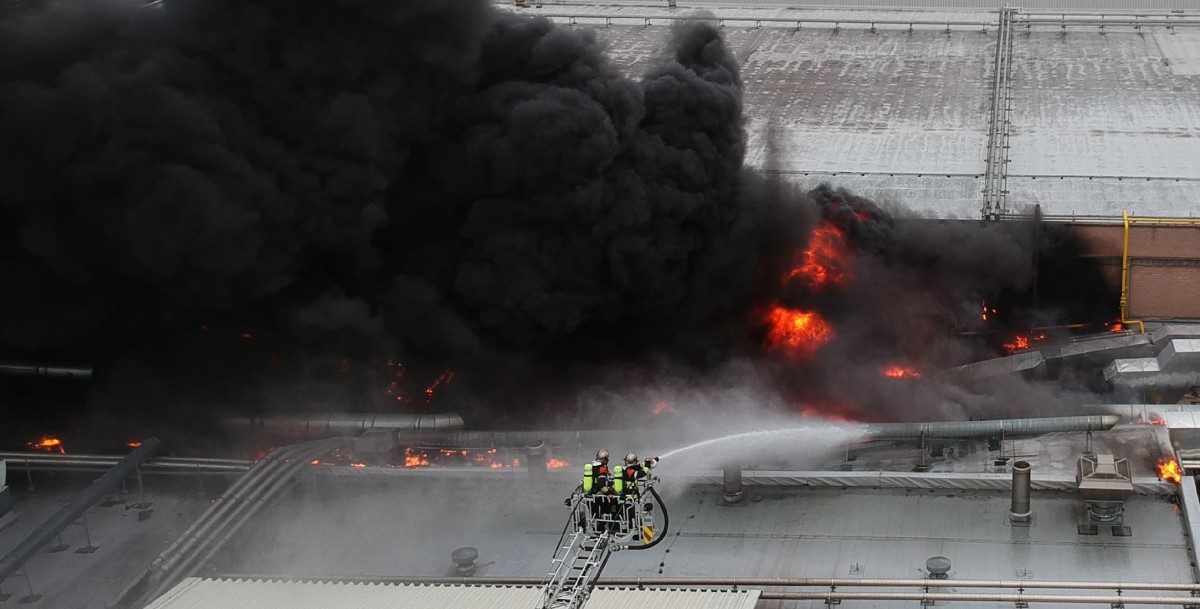 Nach Großbrand bei Euro-Composites in Echternach: Sauer durch Löschwasser verschmutzt