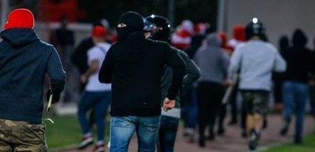 Luxemburger bei Platzsturm von griechischen Hooligans in Piräus verletzt