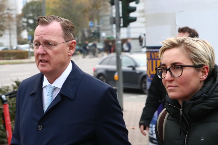 Rot-Rot-Grün in Thüringen will trotz fehlender Mehrheit weitermachen