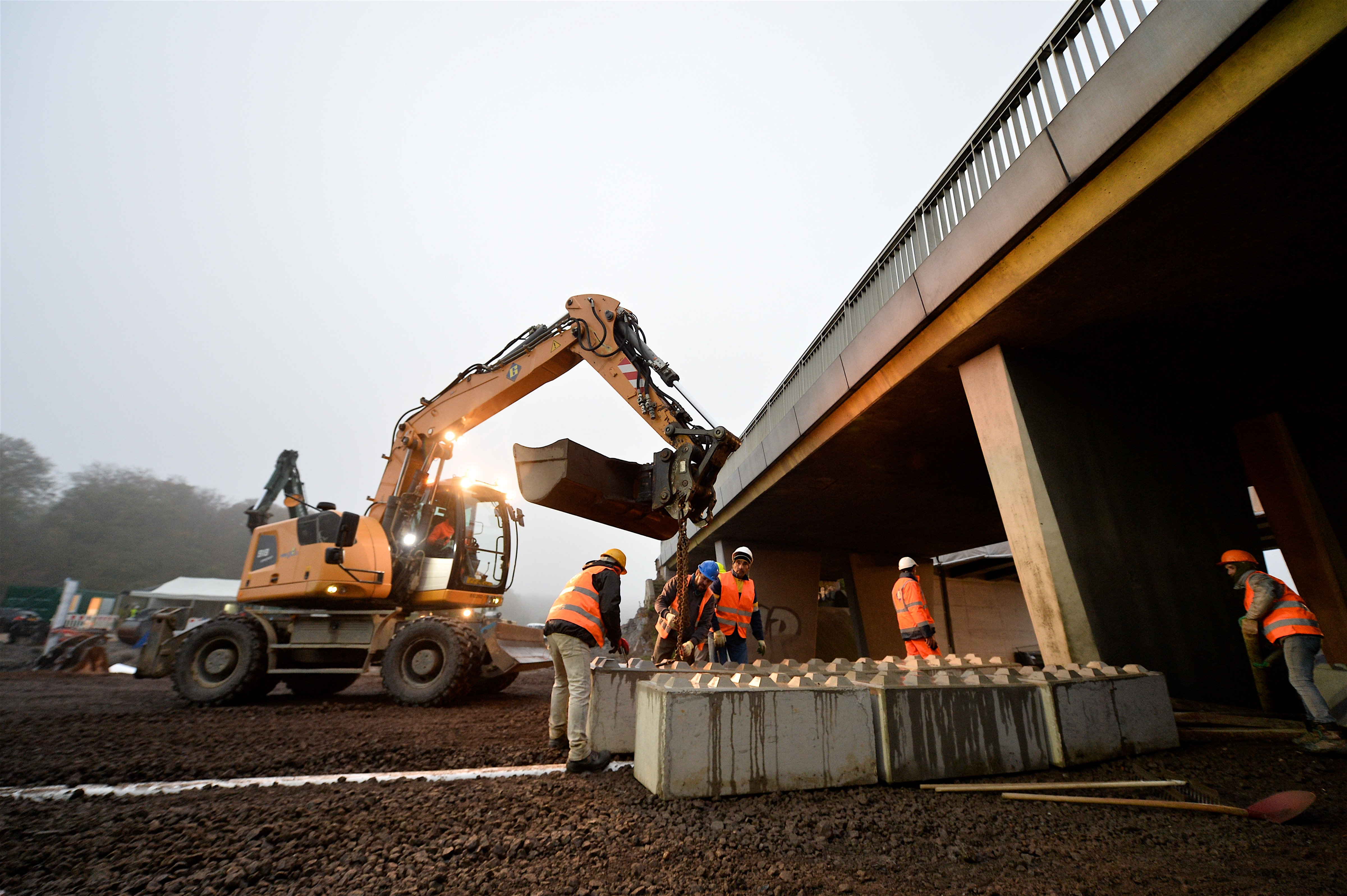 Travaux de démolition du pont sur l’A3 entre Kockelscheuer et B