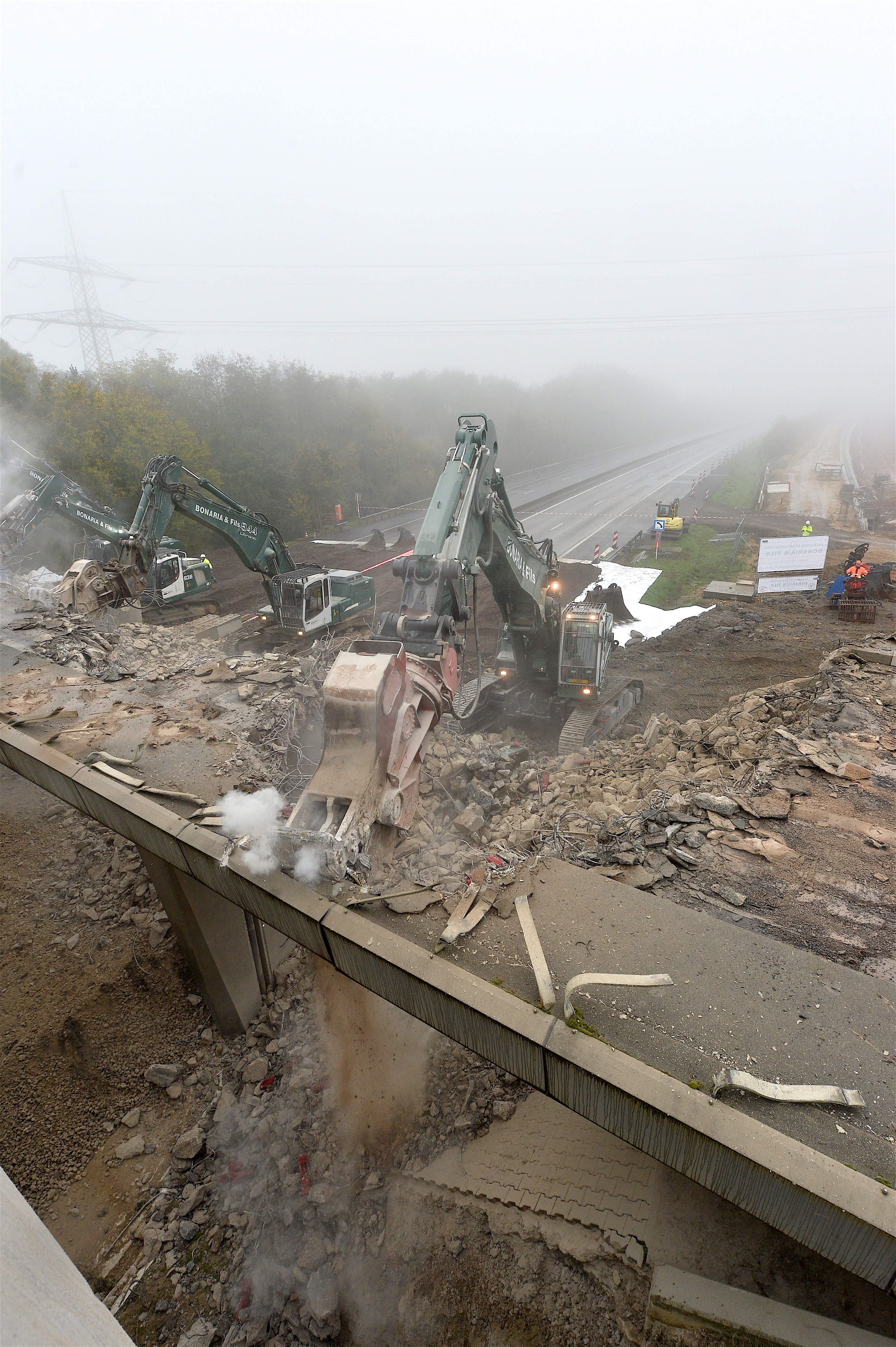 Travaux de démolition du pont sur l’A3 entre Kockelscheuer et B