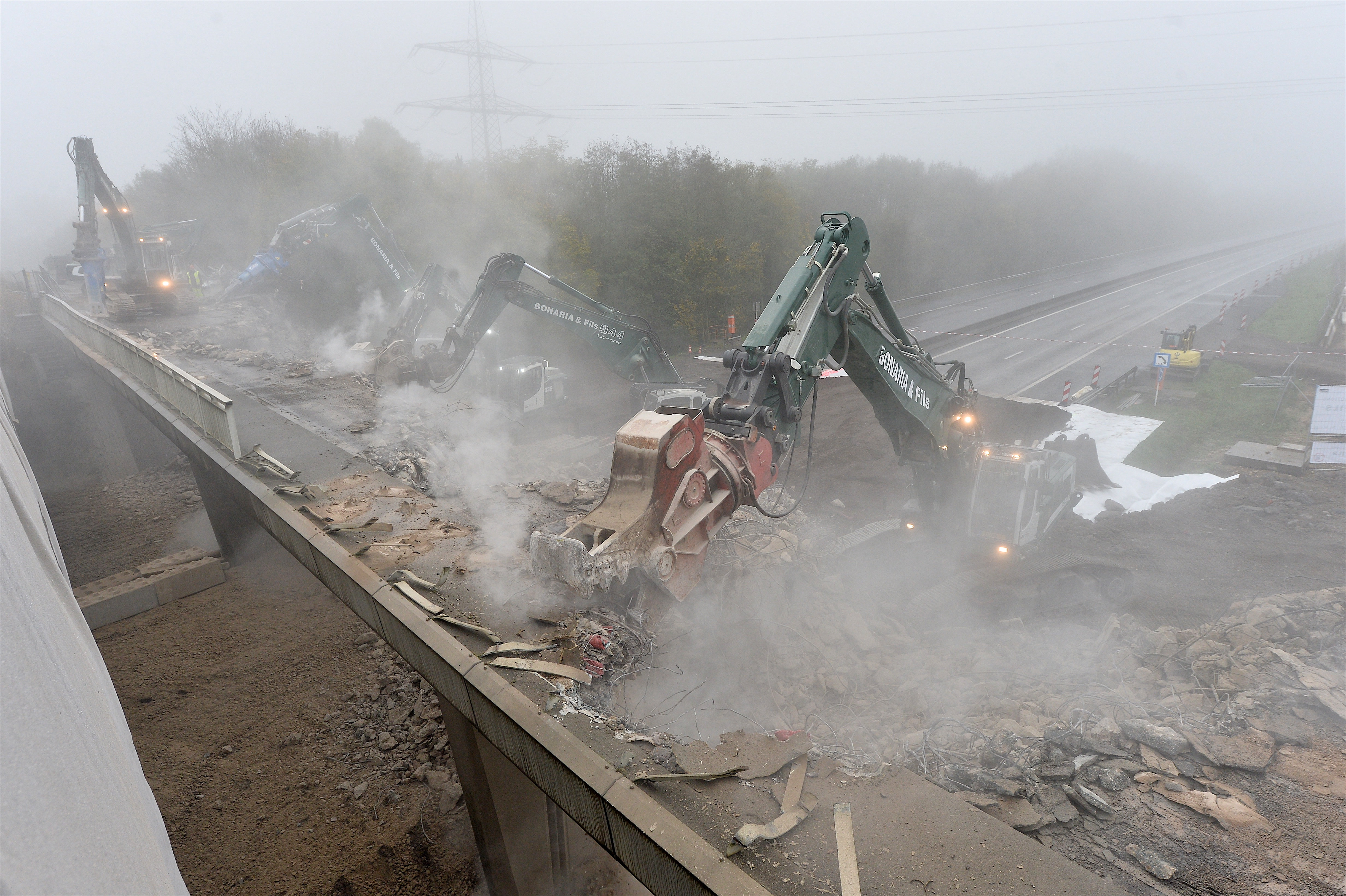 Travaux de démolition du pont sur l’A3 entre Kockelscheuer et B