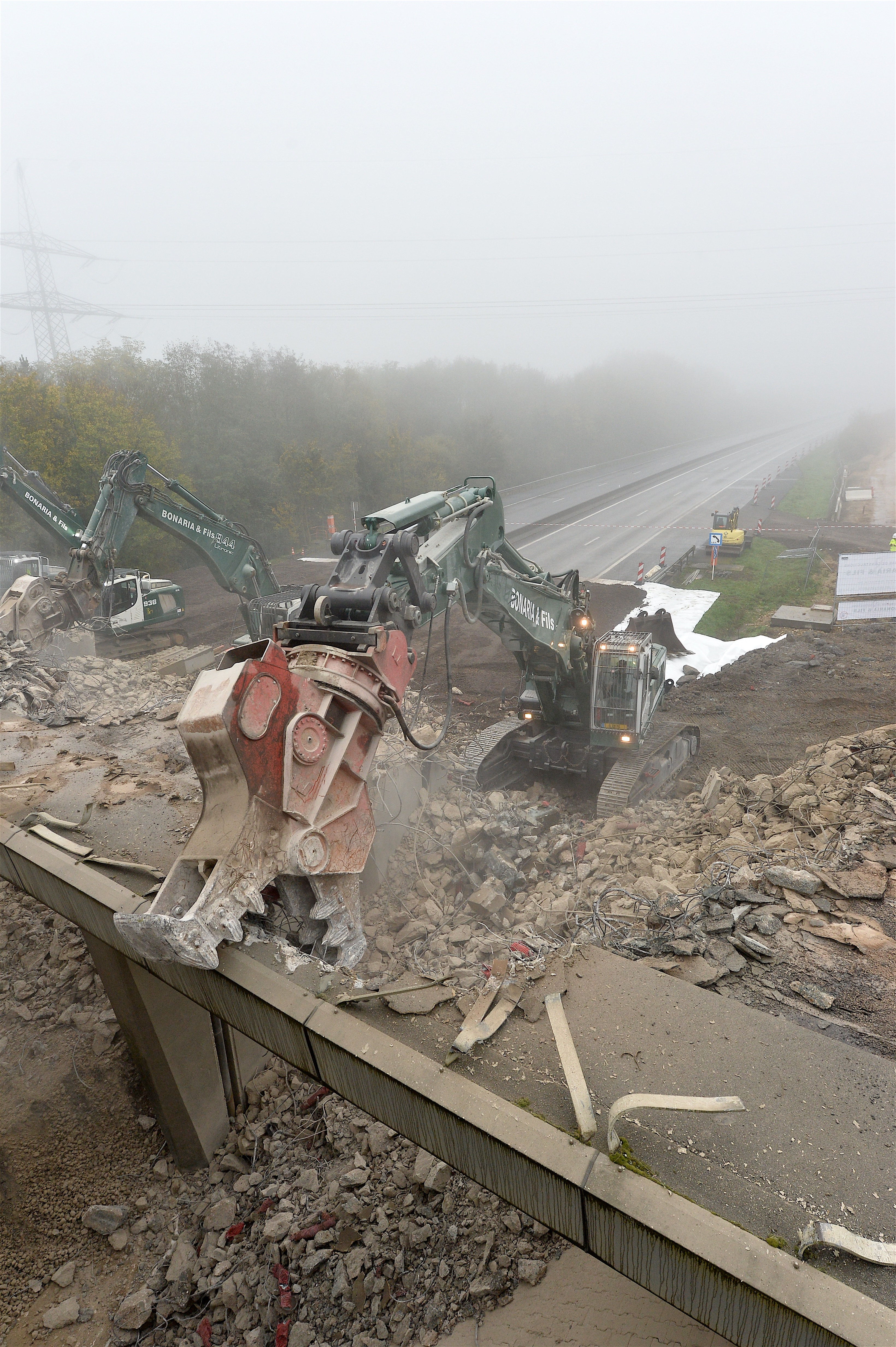 Travaux de démolition du pont sur l’A3 entre Kockelscheuer et B