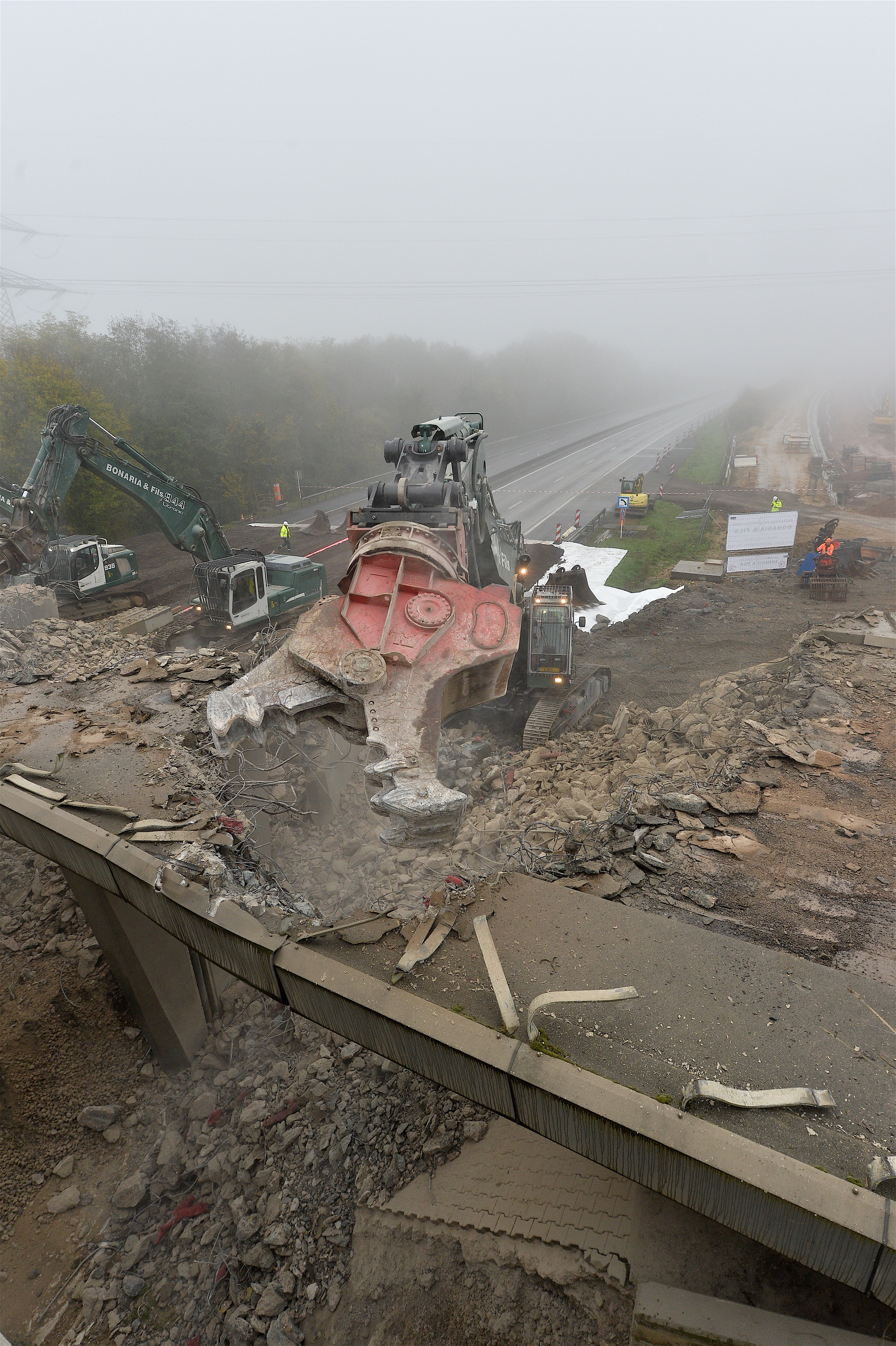 Travaux de démolition du pont sur l’A3 entre Kockelscheuer et B