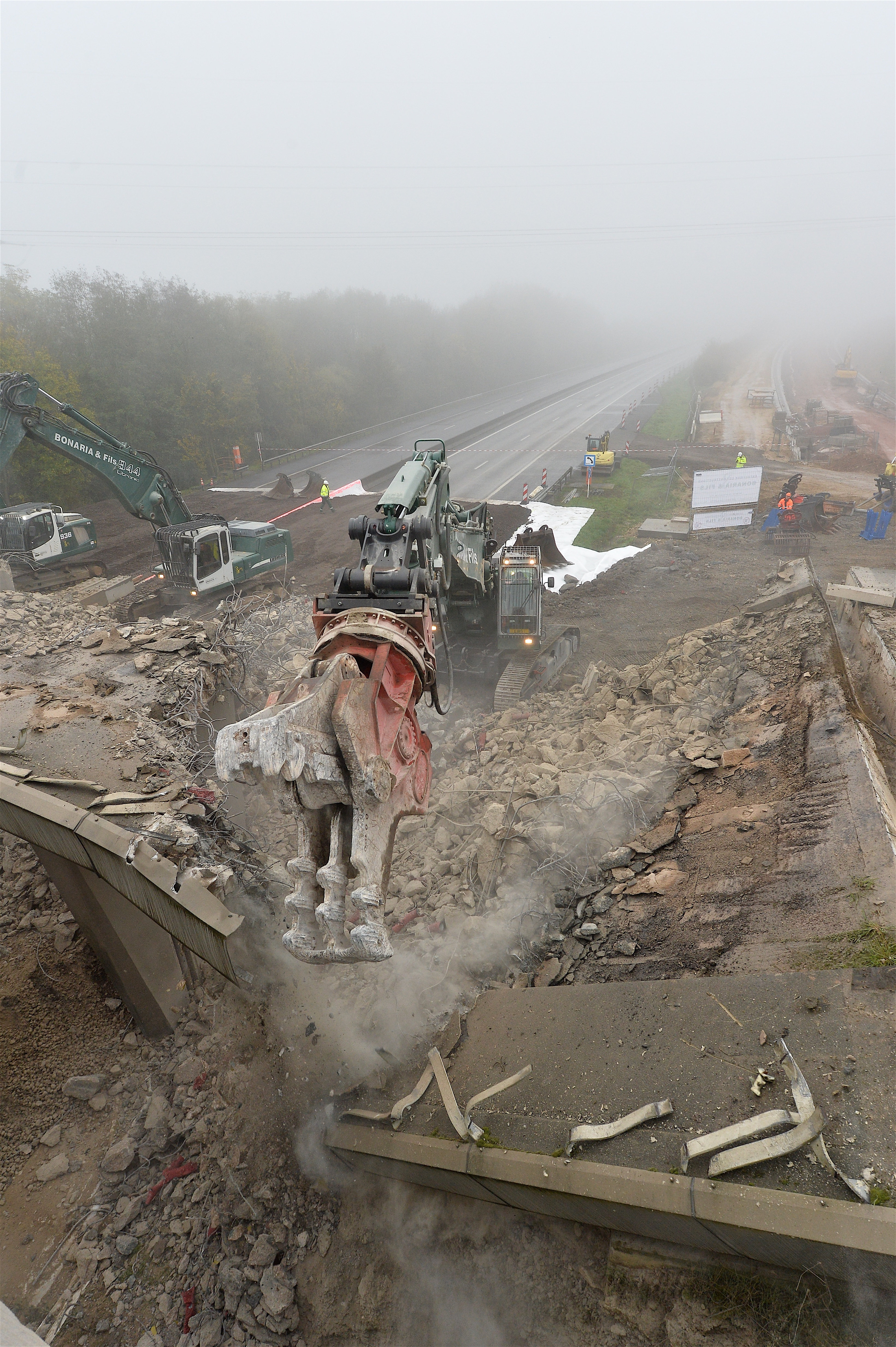 Travaux de démolition du pont sur l’A3 entre Kockelscheuer et B