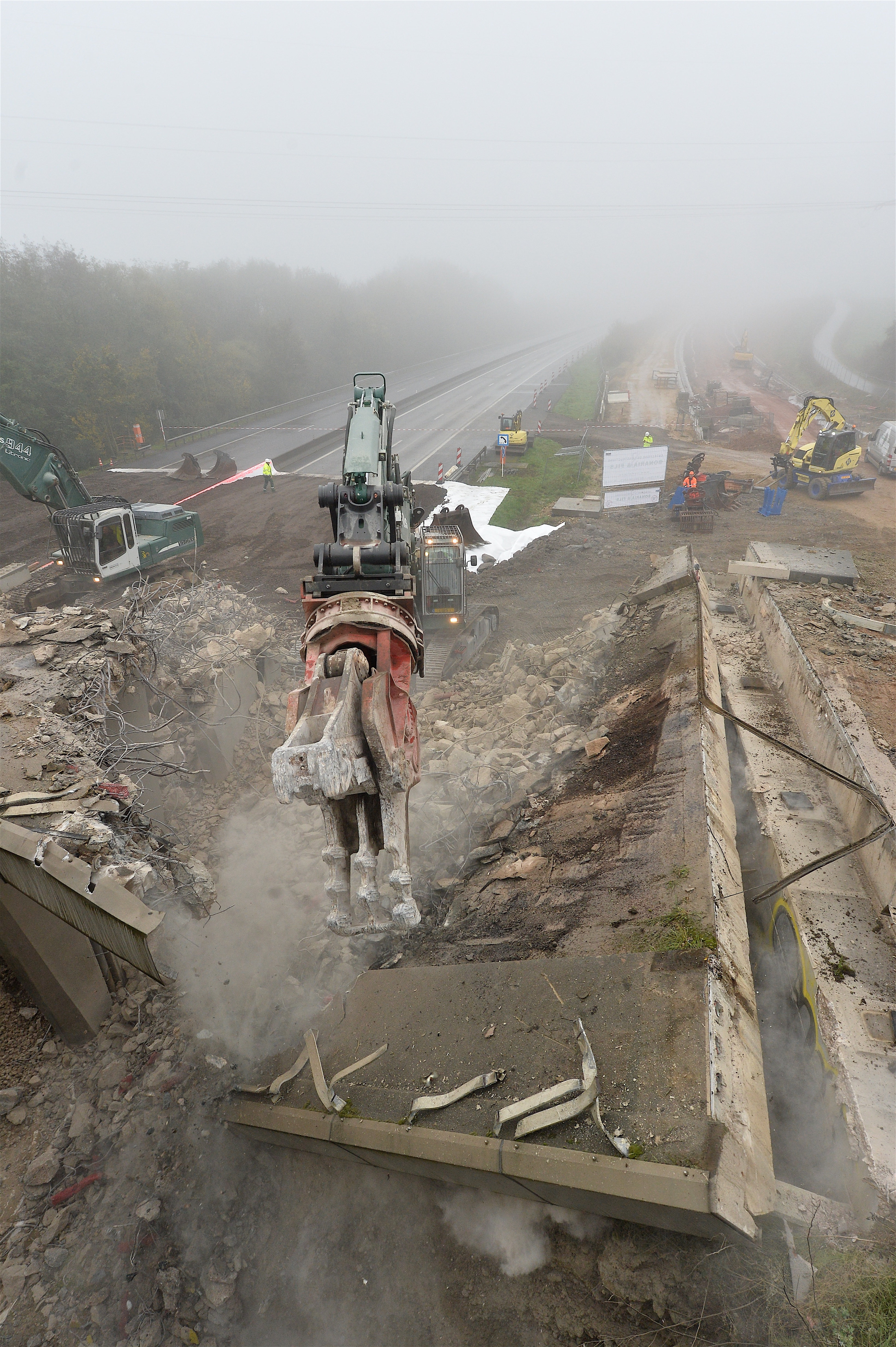 Travaux de démolition du pont sur l’A3 entre Kockelscheuer et B